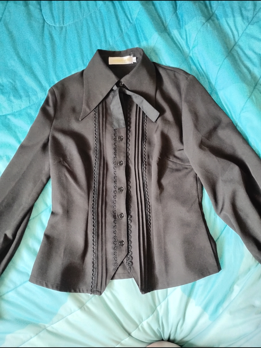 Princess Chronicles Black Long-Sleeve Feminine Button-Front Shirt with Bow
